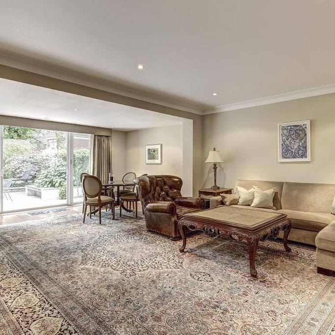 4 bedroom terraced house to rent - Photo 1