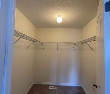 For Lease - 120 Mincing Trail, Brampton, Ontario - Photo 6