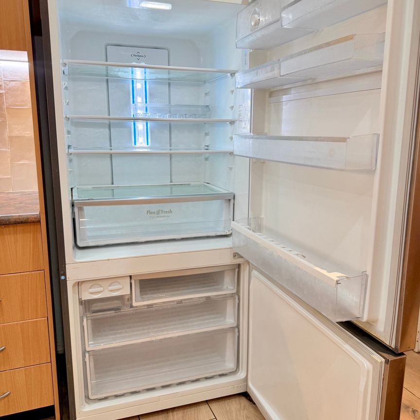 Campbelltown - Photo 1