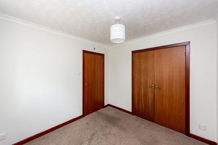 2 bedroom semi-detached bungalow to rent - Photo 3