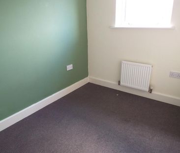 4 bedroom terraced house to rent - Photo 1