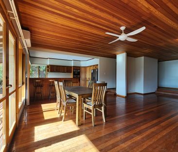 Spacious Split-Level Home with Breathtaking Views of Wirrina Cove - Photo 3