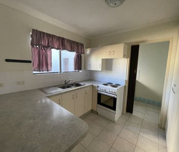 Low Maintenance Living! - Photo 4