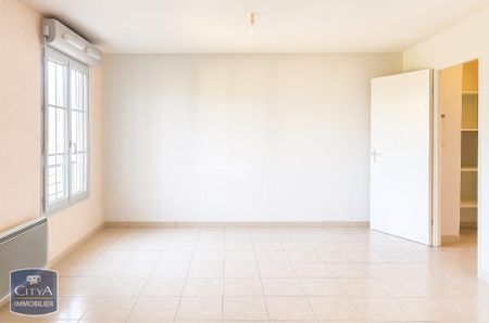 Location Appartement 1 pièce 30m² SAUMUR 49400 - Photo 5