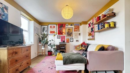 2 bedroom flat to rent - Photo 3