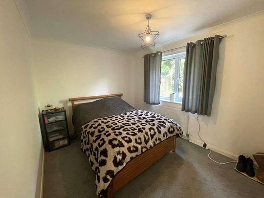 Queen Anne Gardens, Falmouth, TR11 - Photo 1