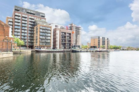 Dock East Apartments, 2 Selsdon Way, E14 9TG - Photo 4