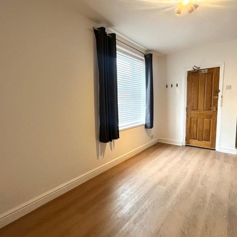 Court Road, Grangetown, CARDIFF - Photo 1