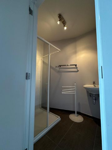 Lichtrijk appartement met 2 slaapkamers en 2 badkamers in Geel - Foto 5