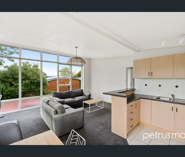 Low Maintenance Two Bedroom Unit - Photo 1