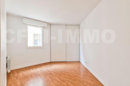 Location Appartement 3 Pièce(s) LYON 2EME ARR. (69002) - Photo 2