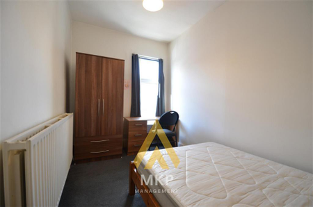 5 bedroom terraced house to rent - Photo 5