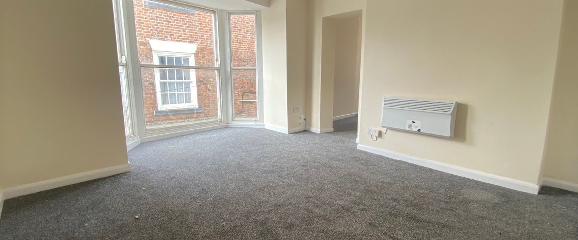 1 bed House Share - Photo 1