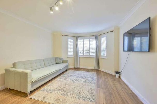 Sir Cyril Black Way, Wimbledon, SW19 - Photo 1