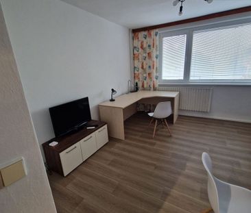Pronájem bytu 3+1 55 m² - Photo 1