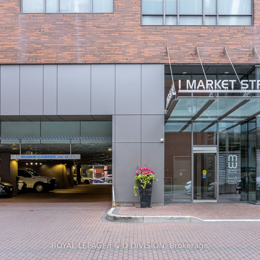 Market Wharf Lofts - Photo 1