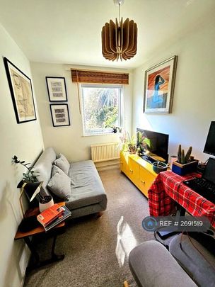 3 bedroom maisonette to rent - Photo 1