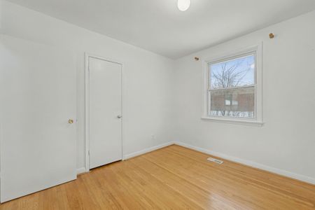 For Lease - 18 Gower Court, Halton Hills, Ontario - Photo 4