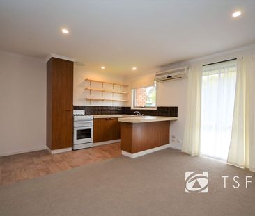 Neat One Bedroom Unit - Photo 1