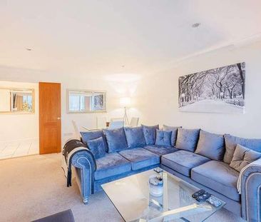 Creswell Drive, Park Langley, BR3 - Photo 1