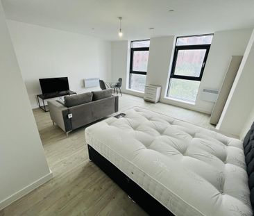 Studio to rent - Photo 6