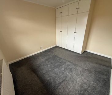 2 bedroom detached bungalow to rent - Photo 4