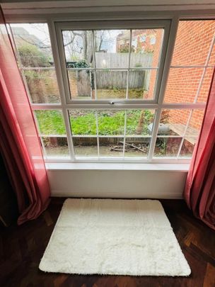 Room in a Shared House, Stunning Double Room In Wimbledon, SW19 - Photo 1