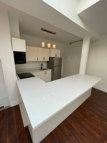 For Lease - 754 Queen Street Unit# 4, Toronto, Ontario - Photo 2