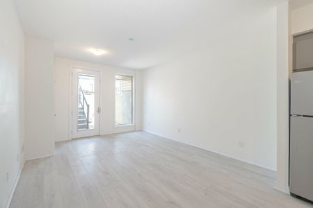 For Lease - 261 Woodbine Avenue Unit# 83, Kitchener, Ontario - Photo 5