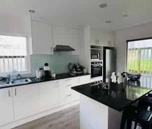 Newly renovated - Photo 1