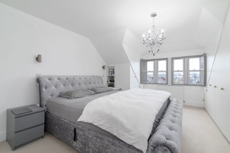 5 Bed Terraced House, St. Augustines Avenue, CR2 - Photo 2