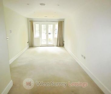 2 bedroom ground floor flat to rent - Photo 1
