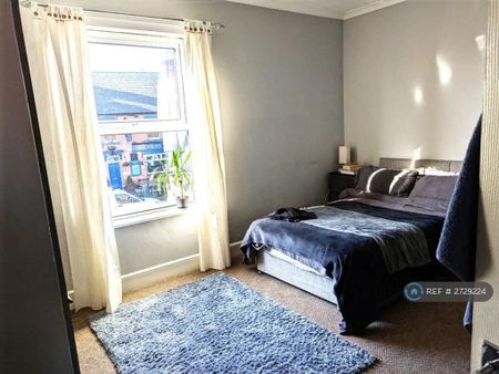 1 bedroom in a house share to rent - Photo 5