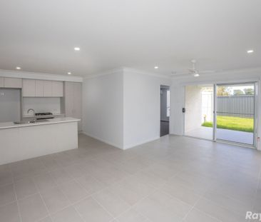 STUNNING 4-BEDROOM DUPLEX IN FORSTER!! - Photo 6