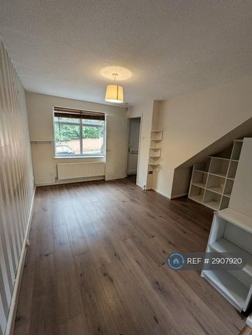 2 bedroom terraced house to rent - Photo 5