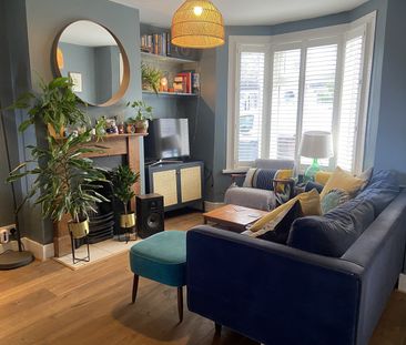 2 Bed Terraced House, Downsell Road, E15 - Photo 4