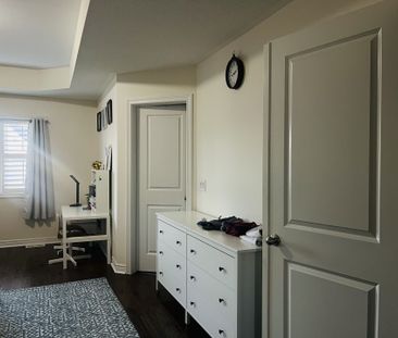 For Lease - 571 Sixteen Mile Drive, Oakville, Ontario - Photo 3