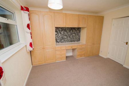 Derwent Crescent, Arnold, Nottingham - Photo 2