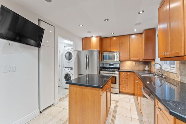 For Lease - 2 Great Oak Drive, Toronto, Ontario - Photo 1