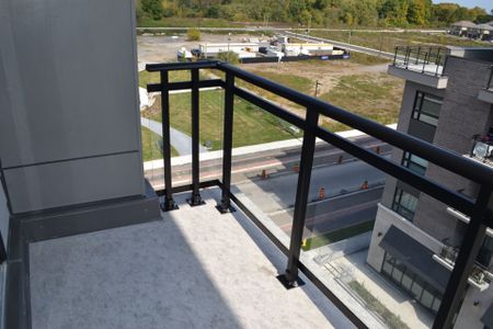 For Lease - 397 Codd's Road Unit# 604, Manor Park - Cardinal Glen and Area, Ontario - Photo 2