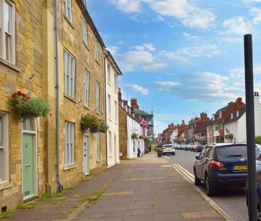 High Street, Stony Stratford, Milton Keynes, MK11 - Photo 5