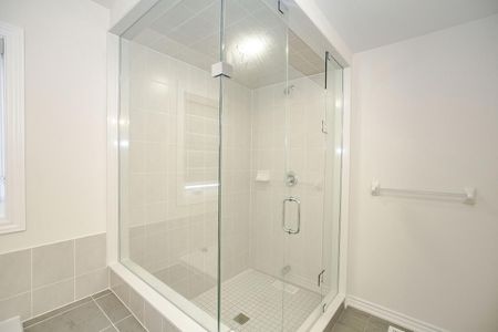 For Lease - 81 Berkely Street, Wasaga Beach, Ontario - Photo 5