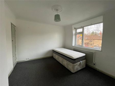 3 bedroom semi-detached house to rent - Photo 5