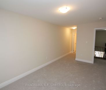 Detached Home For Lease | N8098122 - Photo 1