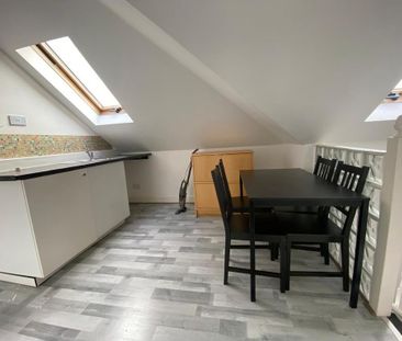 House share to rent - Photo 1