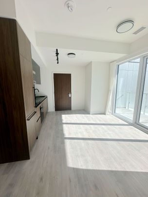 For Lease - 425 Front Street Unit# 811, Toronto, Ontario - Photo 1