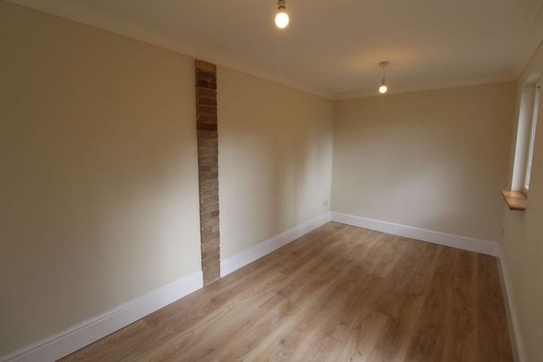 Badgers Walk, Burgess Hill, RH15 - Photo 1