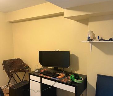 For Lease - 19 Granard Boulevard Unit# Basement, Toronto, Ontario - Photo 1