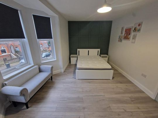 Studio to rent - Photo 1