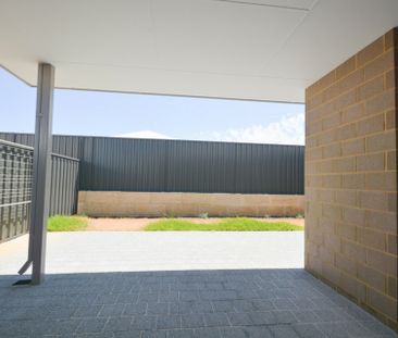 Brand New Two Bedroom Dual Living Property! - Photo 4